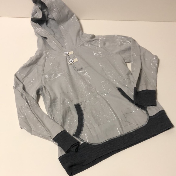 Genuine Kids by OshKosh Geometric Light Gray Hoodie - Picture 2 of 7